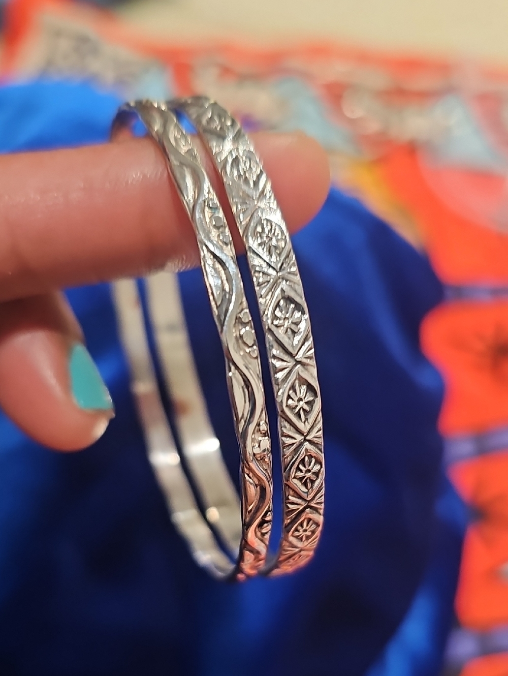 Ladies Size 8,  925 Sterling Silver Engraved Bangle Set Of Two New & Very Pretty